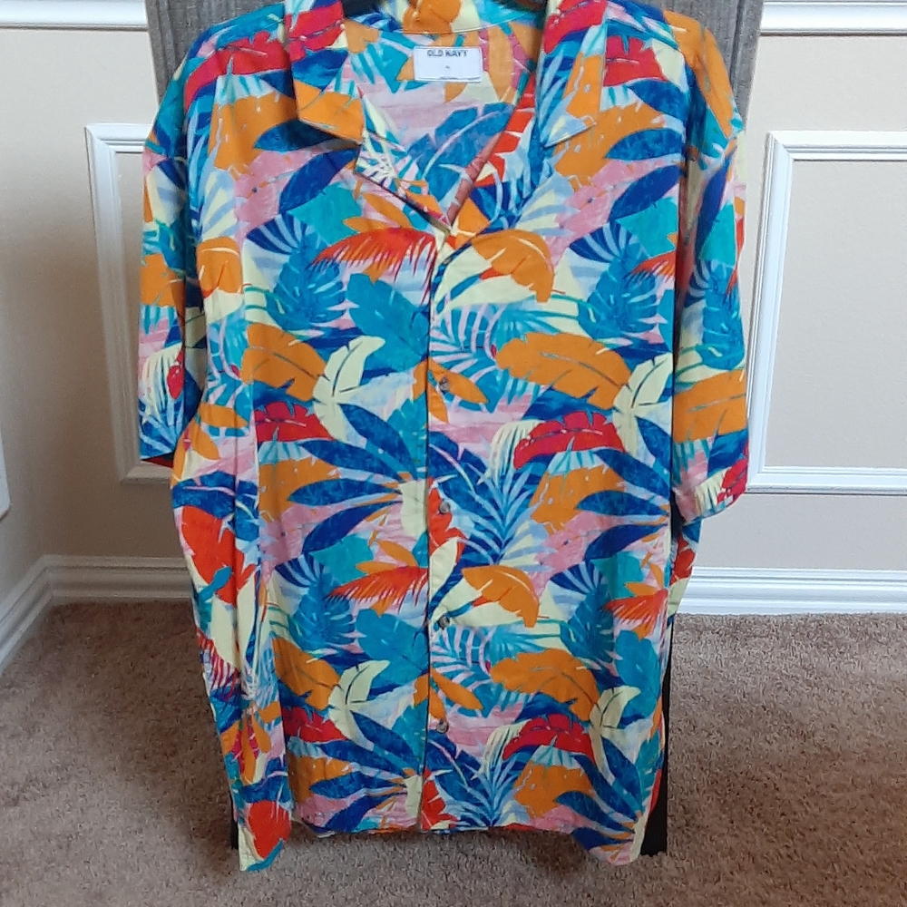 Old Navy Men's Vibrant Leaf Print Shirt - Multicolor